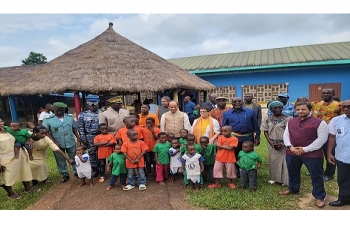 Mission, supported by TopexCi, donated essential food supplies to an orphanage in Ayame